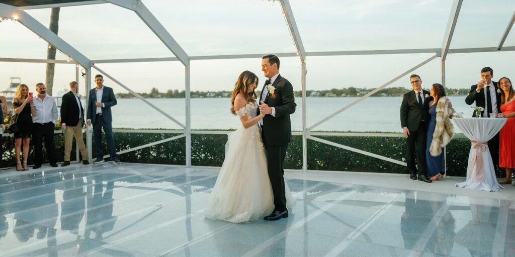 Why Couples Are Choosing All For One Creations for Weddings in Florida?
