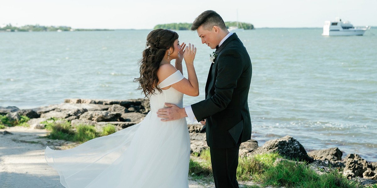 hire wedding photographer in florida